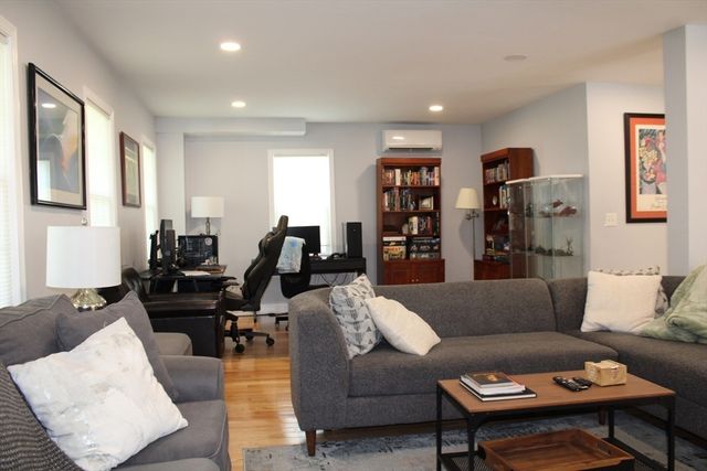 307 Main St, Lancaster, MA 01523