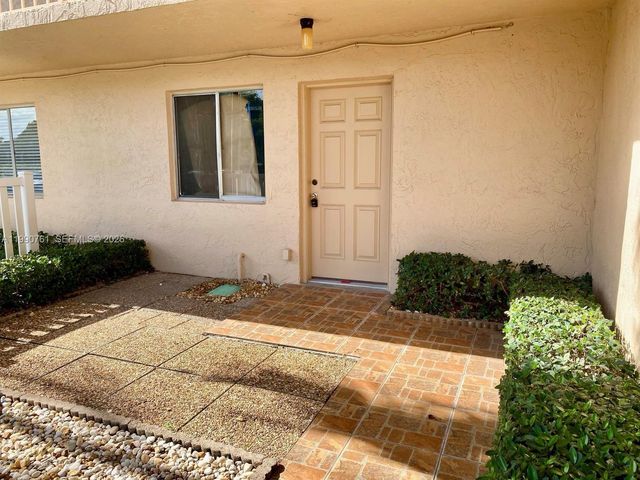 6935 Huntington Lane 108, Delray Beach, FL 33446