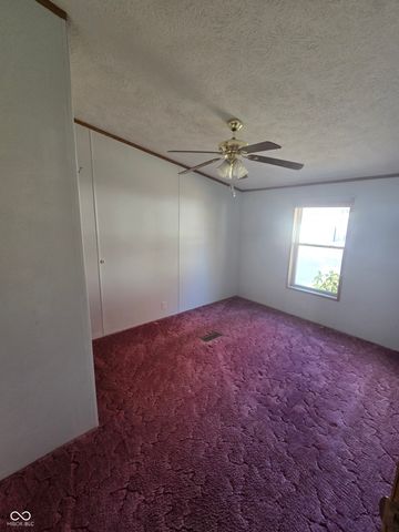 1909 S H Street, Elwood, IN 46036