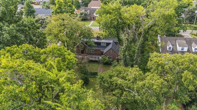 1720 N Observatory Dr, Nashville, TN 37215