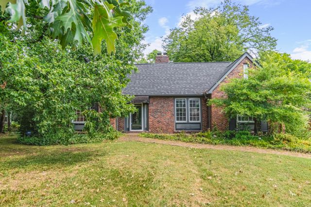 1720 N Observatory Dr, Nashville, TN 37215