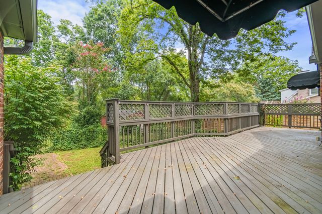 1720 N Observatory Dr, Nashville, TN 37215