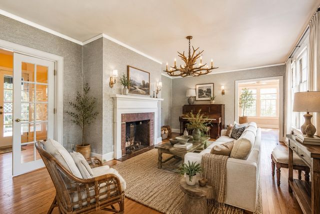 1720 N Observatory Dr, Nashville, TN 37215