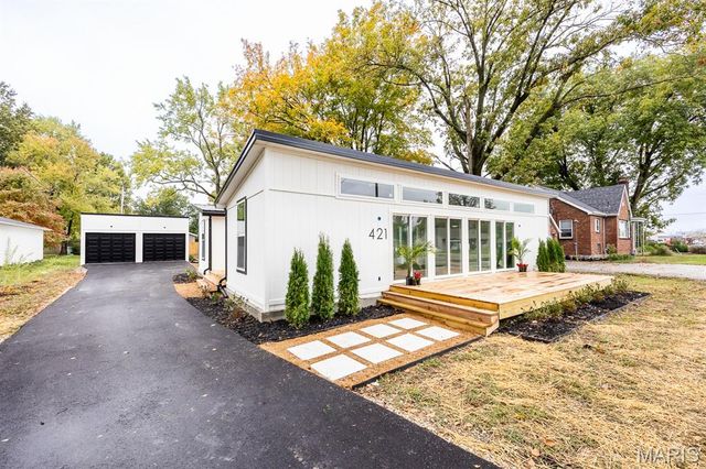 421 W Highway 50, O'fallon, IL 62269