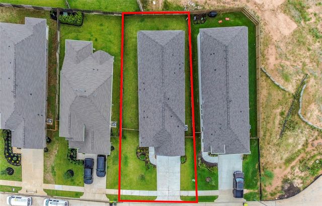 1318 Lakeside Creek Road, Magnolia, TX 77354