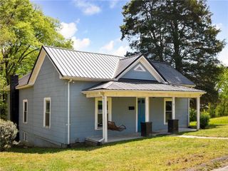 17 Hackney Street, Lexington, NC 27292