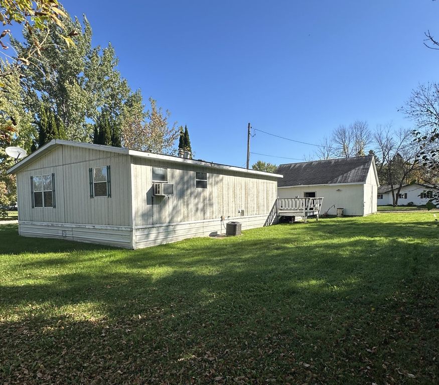 603 2nd Street SE, Baudette, MN 56623