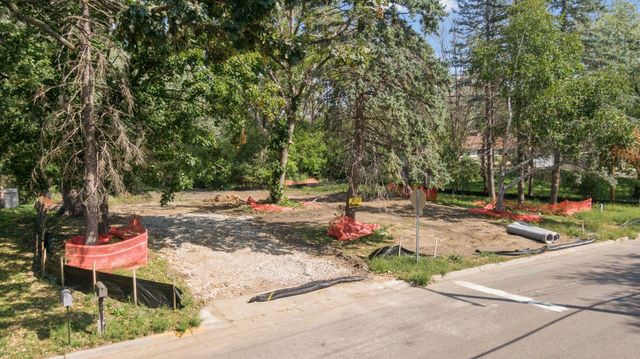 7310 Harold Avenue, Golden Valley, MN 55427