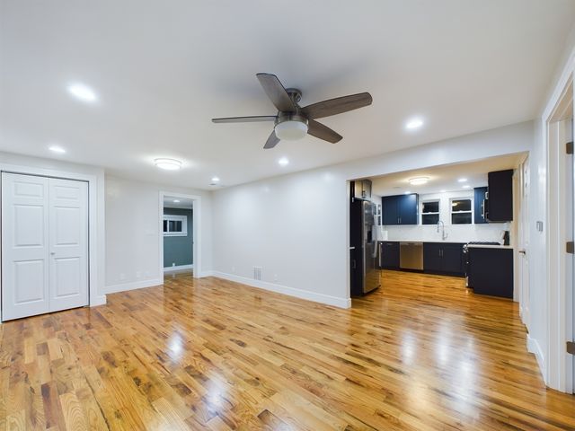 9625 S Merton Avenue, Oak Lawn, IL 60453