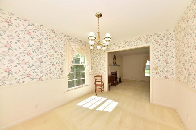 7758 N Berwyn AVENUE, Glendale, WI 53209