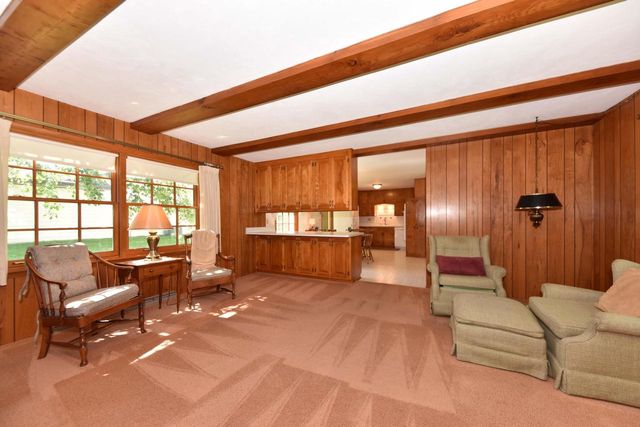 7758 N Berwyn AVENUE, Glendale, WI 53209