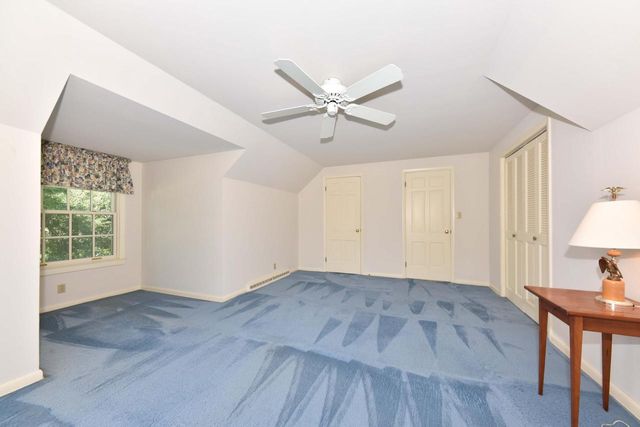 7758 N Berwyn AVENUE, Glendale, WI 53209