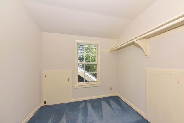 7758 N Berwyn AVENUE, Glendale, WI 53209