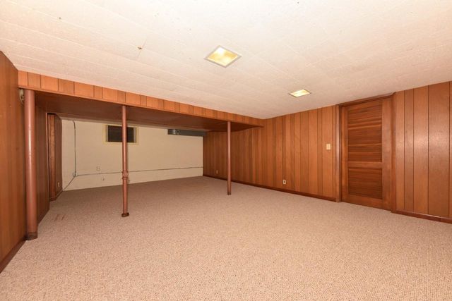 7758 N Berwyn AVENUE, Glendale, WI 53209