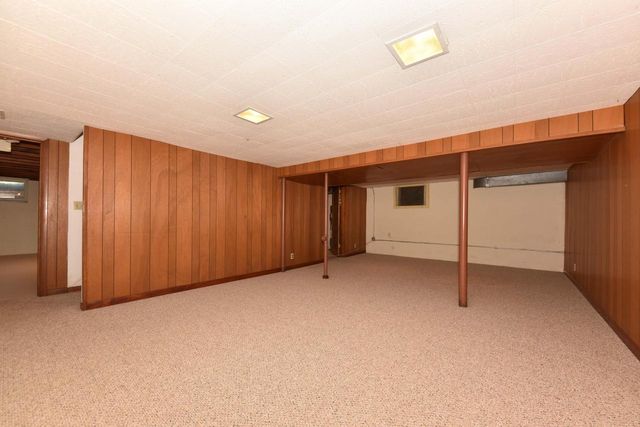 7758 N Berwyn AVENUE, Glendale, WI 53209