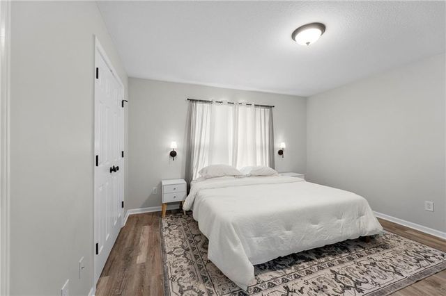 3217 S Elizabeth Avenue S, Independence, MO 64057