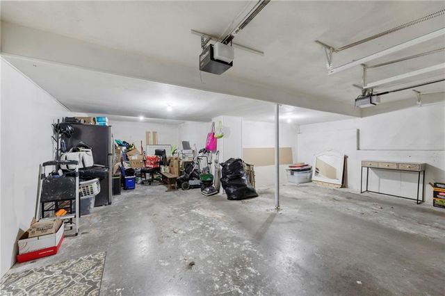 3217 S Elizabeth Avenue S, Independence, MO 64057