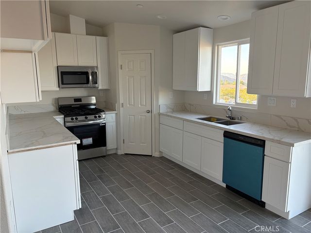 32786 Topaz Road, Lucerne Valley, CA 92356