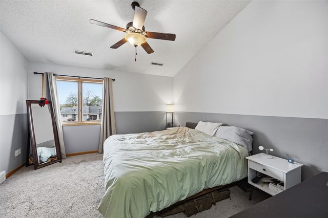 1427 Kodiak Court, Coralville, IA 52241