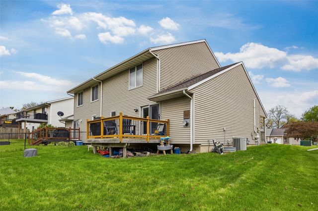 1427 Kodiak Court, Coralville, IA 52241