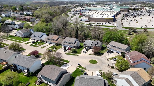 1427 Kodiak Court, Coralville, IA 52241