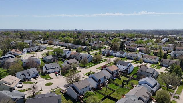 1427 Kodiak Court, Coralville, IA 52241
