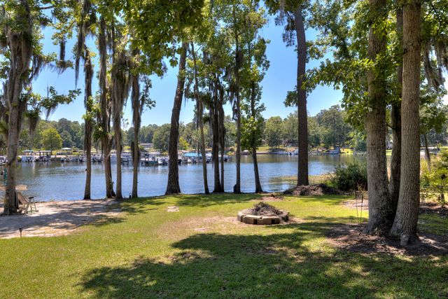 1430 Copeland Drive, Manning, SC 29102