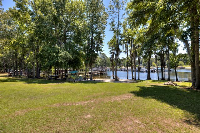 1430 Copeland Drive, Manning, SC 29102