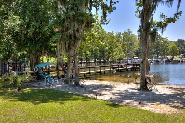 1430 Copeland Drive, Manning, SC 29102