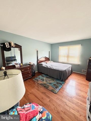 5218 KENSTAN DR, Temple Hills, MD 20748