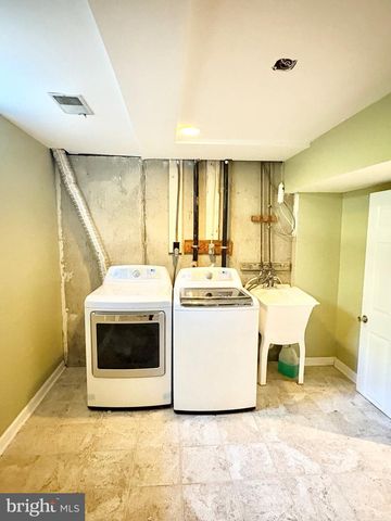 5218 KENSTAN DR, Temple Hills, MD 20748