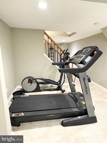 5218 KENSTAN DR, Temple Hills, MD 20748