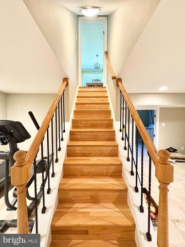 5218 KENSTAN DR, Temple Hills, MD 20748