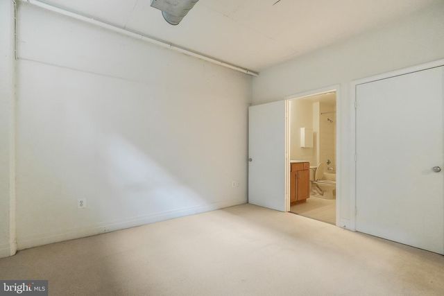 2020 12TH ST NW #T05, Washington, DC 20009