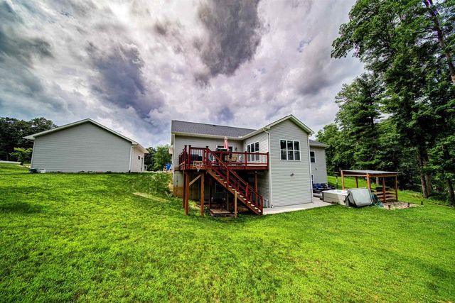 314 Glen Becker Trail, Wisconsin Dells, WI 53965