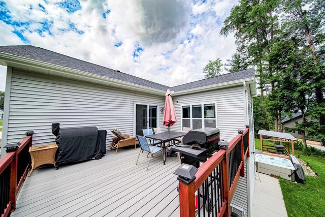 314 Glen Becker Trail, Wisconsin Dells, WI 53965