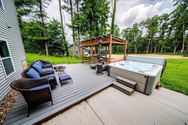 314 Glen Becker Trail, Wisconsin Dells, WI 53965