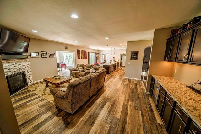 314 Glen Becker Trail, Wisconsin Dells, WI 53965