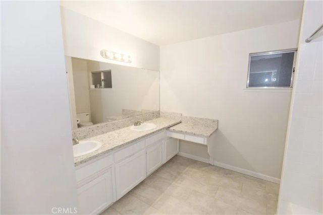 5810 W Tenaya, Fresno, CA 93722