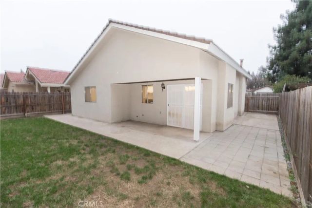 5810 W Tenaya, Fresno, CA 93722