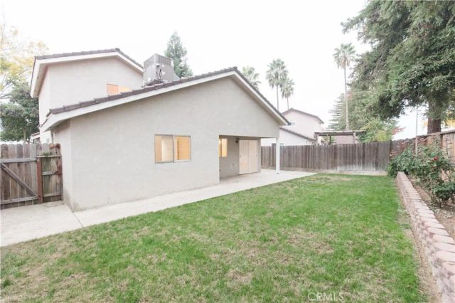 5810 W Tenaya, Fresno, CA 93722