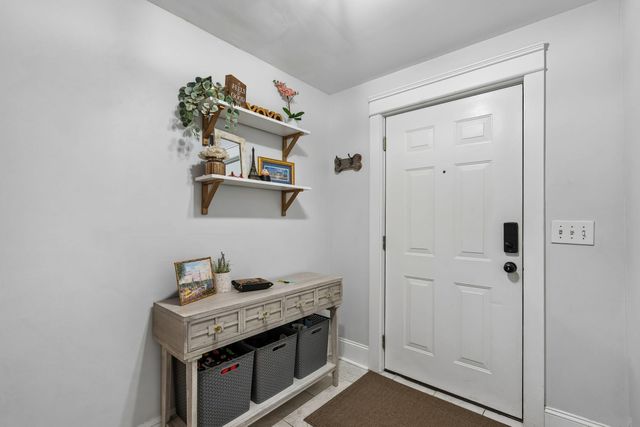 241 Etiwan Pointe Drive Unit 117-1, Mount Pleasant, SC 29464