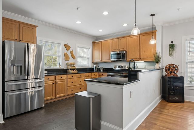 241 Etiwan Pointe Drive Unit 117-1, Mount Pleasant, SC 29464