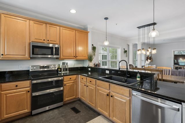 241 Etiwan Pointe Drive Unit 117-1, Mount Pleasant, SC 29464