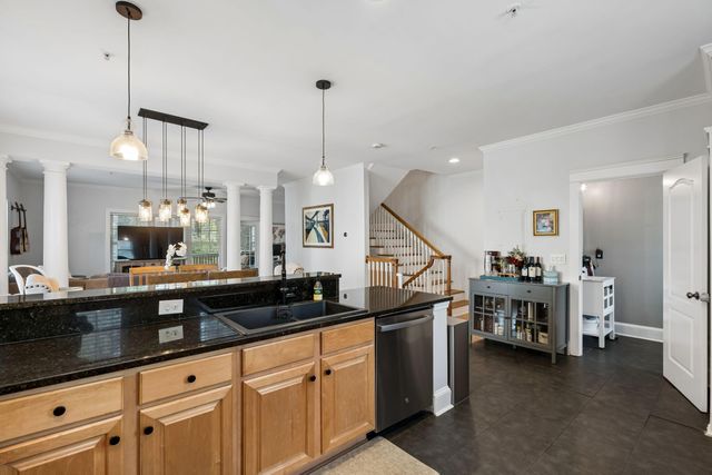 241 Etiwan Pointe Drive Unit 117-1, Mount Pleasant, SC 29464
