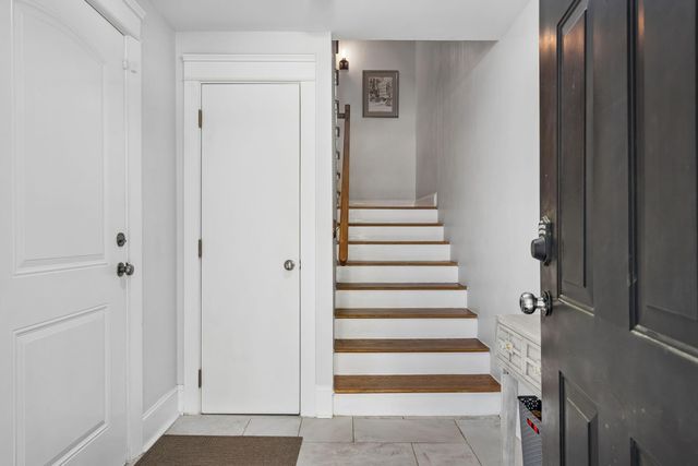 241 Etiwan Pointe Drive Unit 117-1, Mount Pleasant, SC 29464