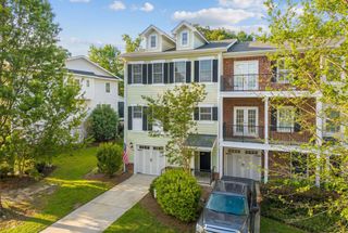241 Etiwan Pointe Drive Unit 117-1, Mount Pleasant, SC 29464