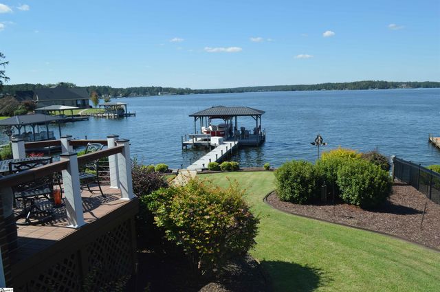 509 Nautical Way, Greenwood, SC 29649