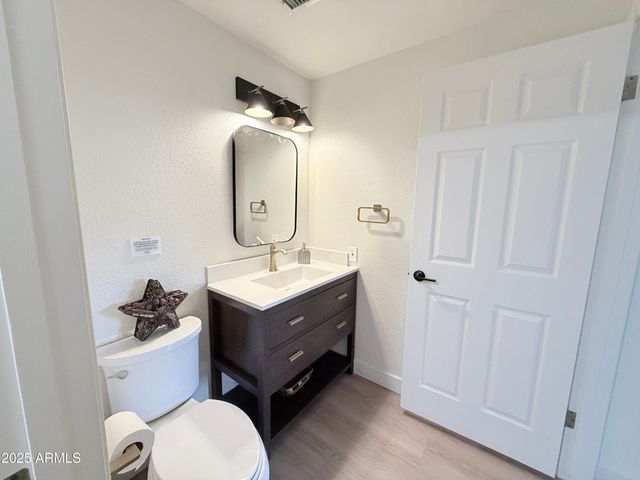 5640 E BELL Road 1010, Scottsdale, AZ 85254