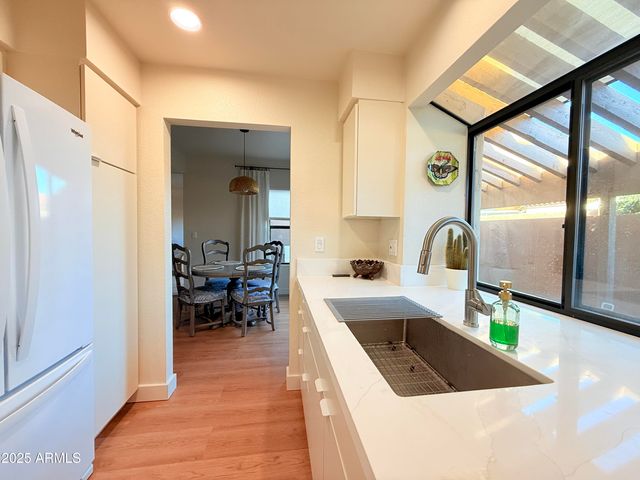 5640 E BELL Road 1010, Scottsdale, AZ 85254